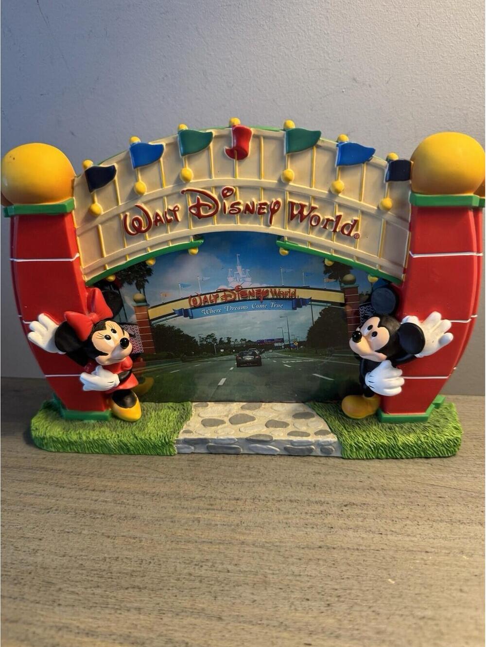Walt Disney World Entrance Photo Frame Mickey Minnie Mouse Souvenir Picture